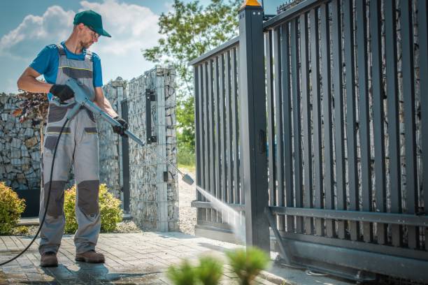 Animal Enclosure Cleaning in Schnecksville, PA